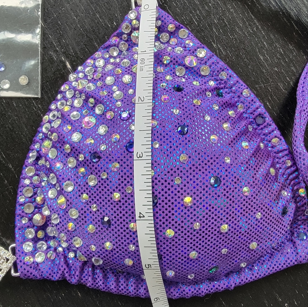 Competition Bikini - Picture 3 of 6